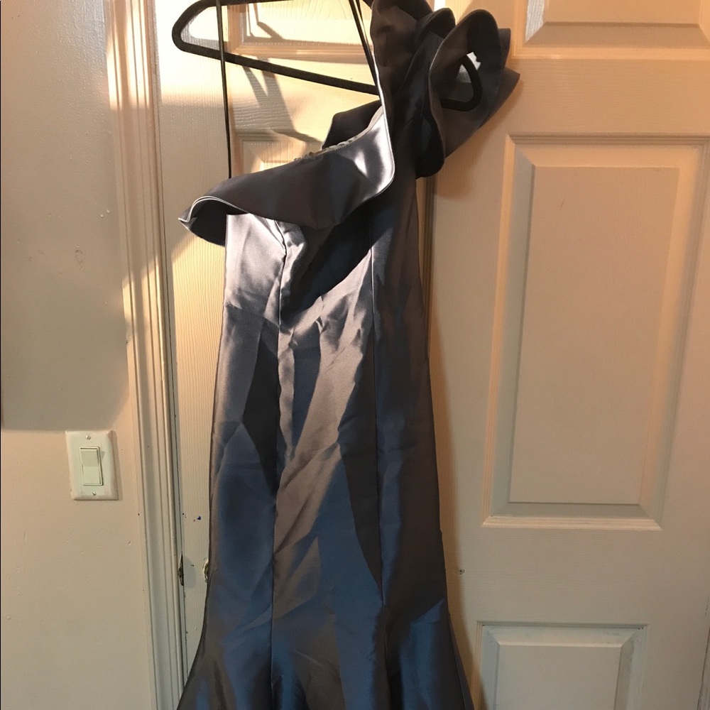Lazaro Grey Gown